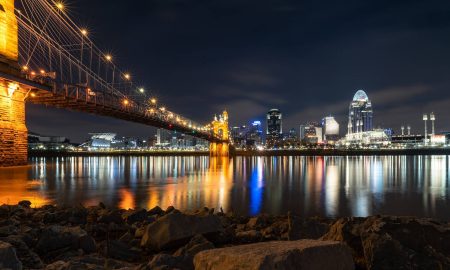 Los habitantes de Detroit, Michigan, pueden llegar a otros estados en pocas horas.