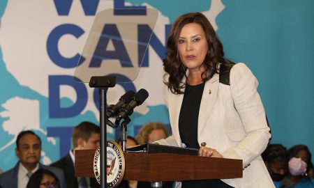 Gretchen Whitmer pronostica que la carrera presidencial 2024 estará "cerrada" en Michigan.