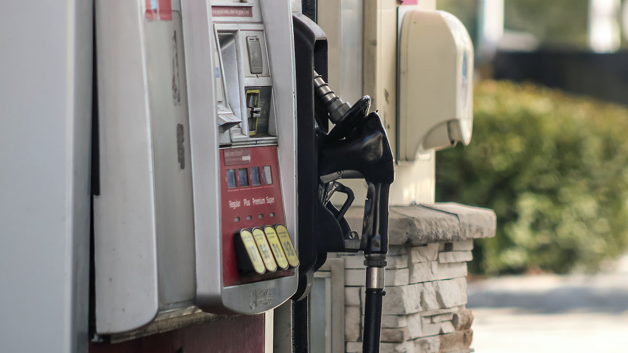 Michigan alcanzó su precio más alto en la gasolina en lo que va del 2024.