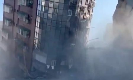 Taiwán fue sacudido por un fuerte terremoto de hasta 7.4 grados.