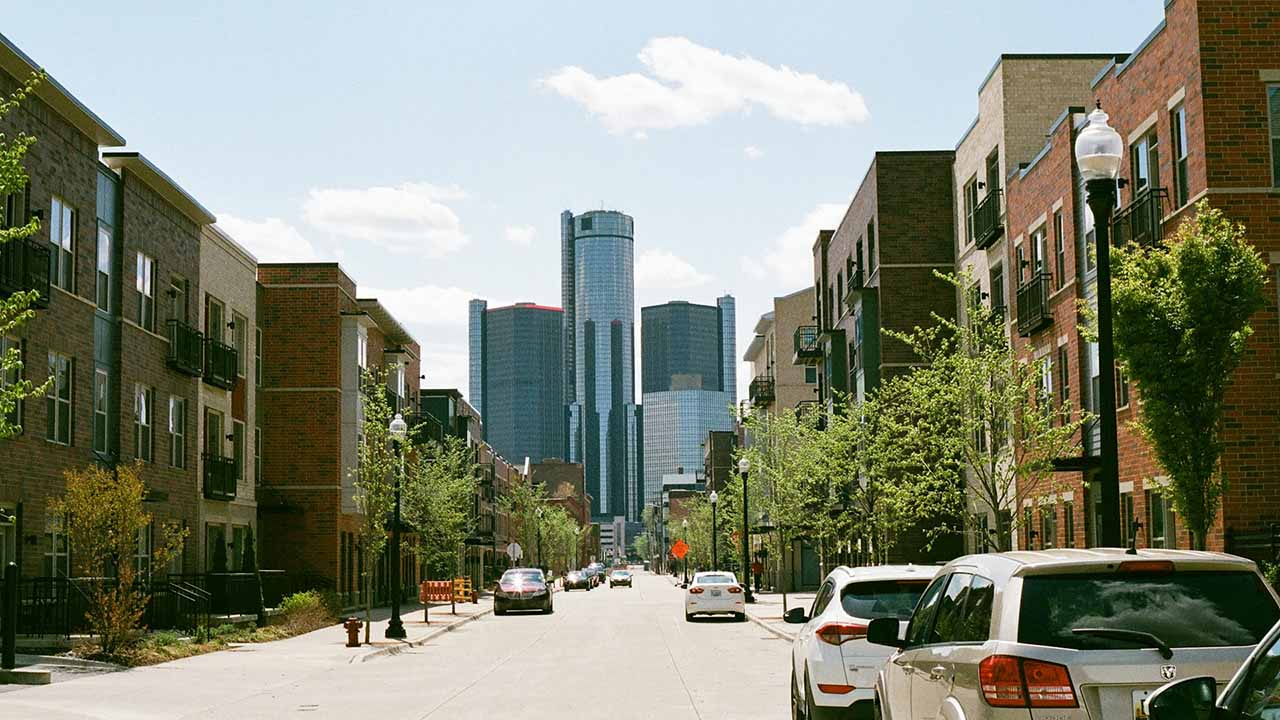 Metro Detroit espera una primera mitad de semana calurosa.
