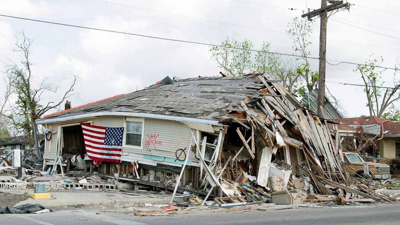 Algunos condados del suroeste de Michigan resultaron afectados por el paso de tornados.