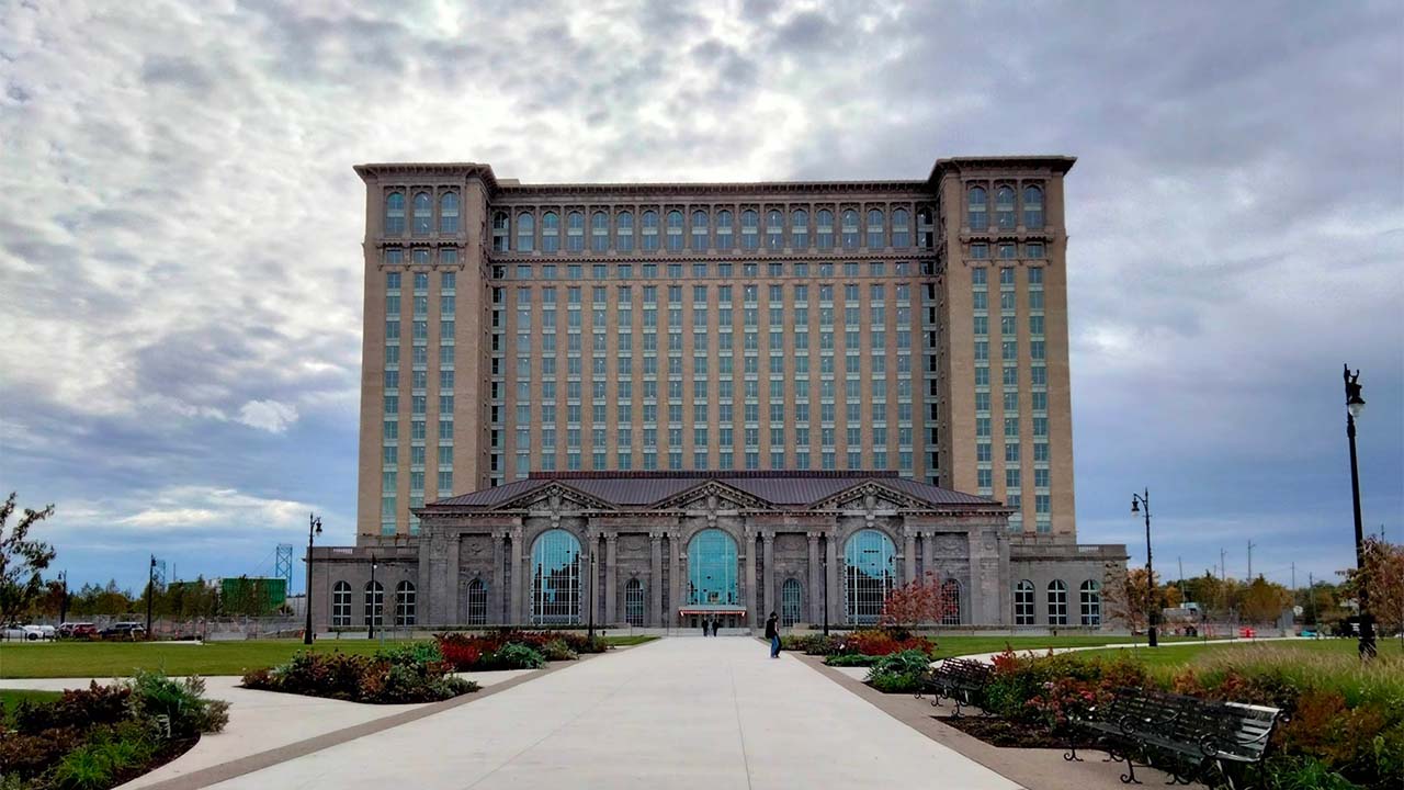 La Michigan Central Station, de Detroit, tendrá un hotel de lujo NoMad.