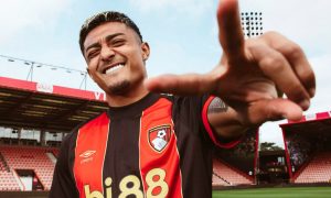 Julián Araujo se convirtió en nuevo jugador del AFC Bournemouth de la Premier League, tras ser vendido por FC Barcelona.