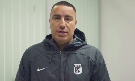 Efraín Juárez, el entrenador mexicano del Atlético Nacional, fue castigado por las autoridades de Colombia por sus festejos.