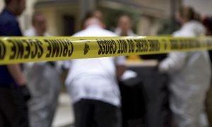 En plenas celebraciones de Año Nuevo en New Orleans, un conductor atropelló a una multitud y dejó a 15 personas sin vida.