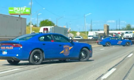 Un accidente por conducción en sentido contrario se registró en el freeway I-96 de Detroit.