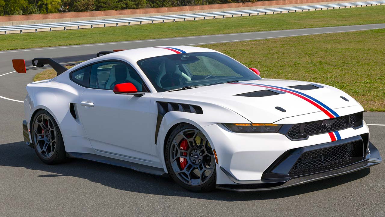 Ford aprovechó el Detroit Auto Show 2025 para revelar el Mustang GTD Spirit of America, el Mustang de calle más rápido de la historia.