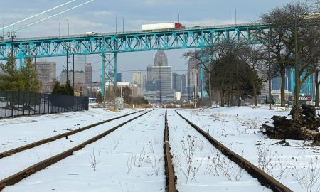 Metro Detroit espera más nieve, pues se pronostica una tormenta invernal en el sureste de Michigan.