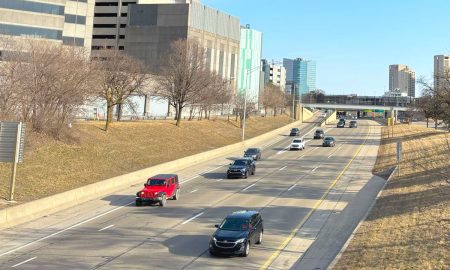 Michigan tendrá nuevas leyes de seguridad para los niños pasajeros de vehículos.