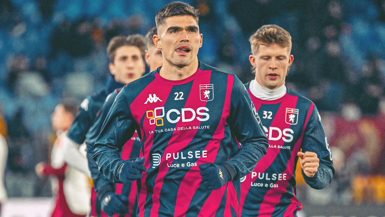 Johan Vásquez, el futbolista mexicano con más partidos en la Serie A de Italia.