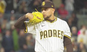 Omar Cruz se convirtió en el primer beisbolista mexicano en debutar en MLB durante la temporada 2025.