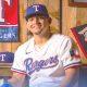 Alejandro Osuna, beisbolista mexicano de los Texas Rangers que debutó en MLB.