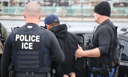 42 mexicanos fueron arrestados por redadas de ICE en Los Ángeles, California.