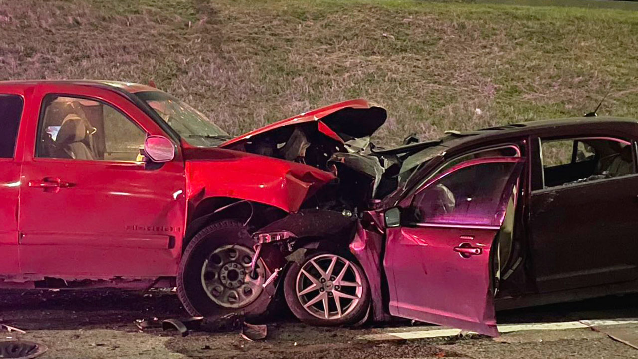 Accidente por conducción en sentido contrario en una autopista de Detroit, Michigan.