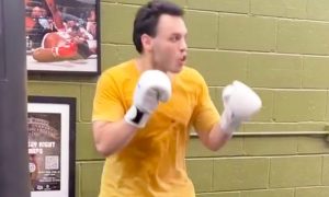 El boxeador mexicano Julio César Chávez Jr. fue ingresado a un penal de máxima seguridad de México en Hermosillo, Sonora, tras ser entregado por Estados Unidos.