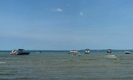 Lago Erie, en Michigan, donde un joven de 23 años de Dearborn desapareció tras saltar al agua desde un bote.