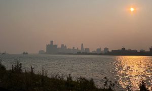 Todo Michigan ha estado bajo advertencia de calidad del aire en los últimos días ante los cientos de incendios forestales de Canadá.