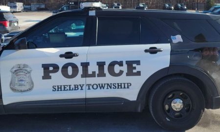 Una mujer de Utica fue apuñalada en una gasolinera de Shelby Township, en Metro Detroit.