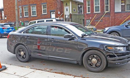 Un adolescente de 15 años fue atacado con arma de fuego mientras estaba dentro de su casa en SW Detroit.