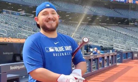 Alejandro Kirk, de los Toronto Blue Jays, será el primer catcher nacido en México en jugar una Serie Mundial de MLB.