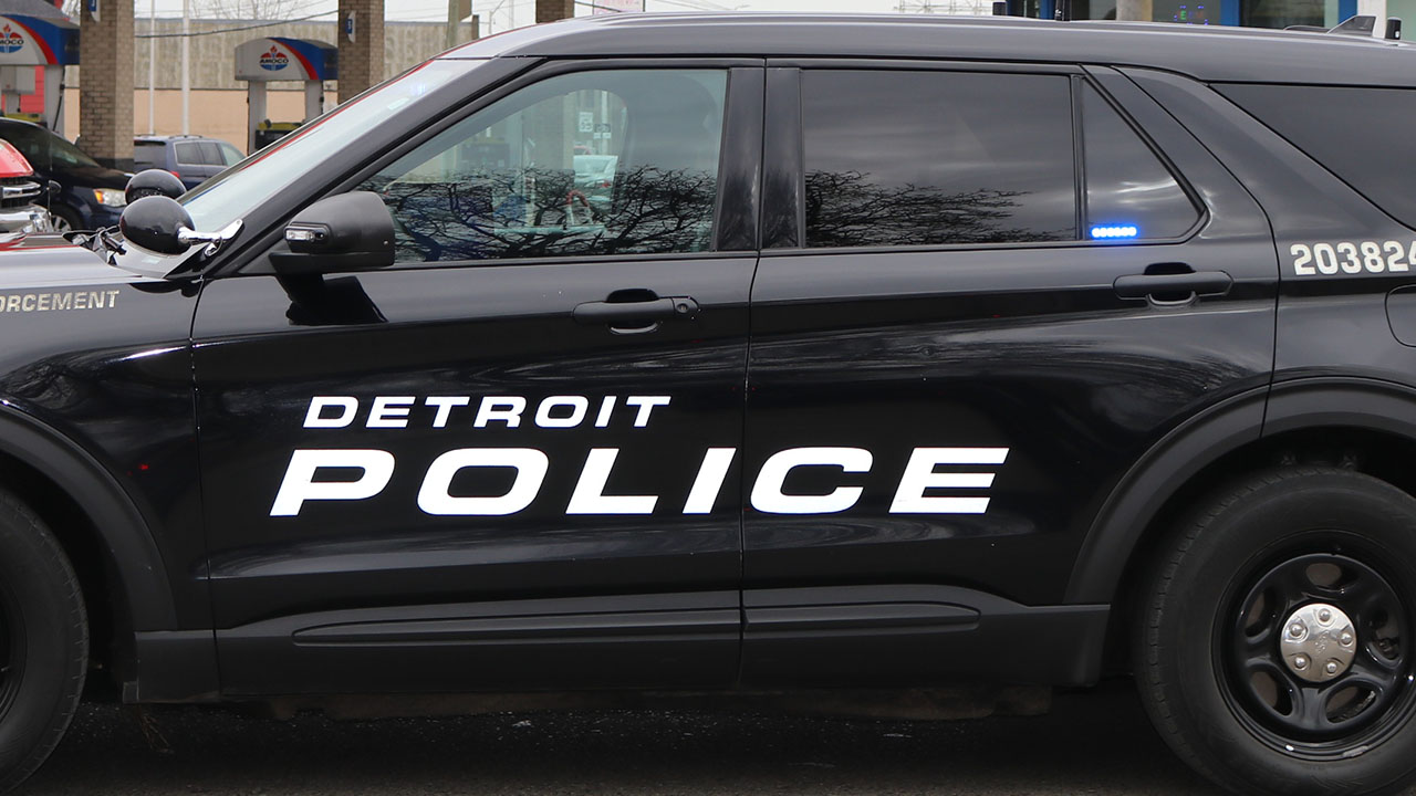 Un hombre murió al ser atropellado en el oeste de Detroit, en Joy Rd.
