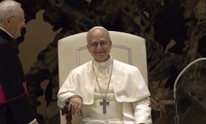 El Papa León XIV se reunió con líderes sindicales de Chicago en el Vaticano, donde los instó a apoyar a los inmigrantes y promover la inclusión de las minorías en sus filas.