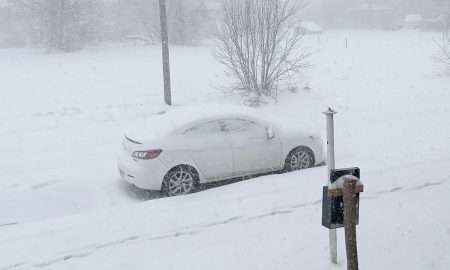 El frío extremo y las nevadas pueden provocar daños en los autos, tanto internos como externos.