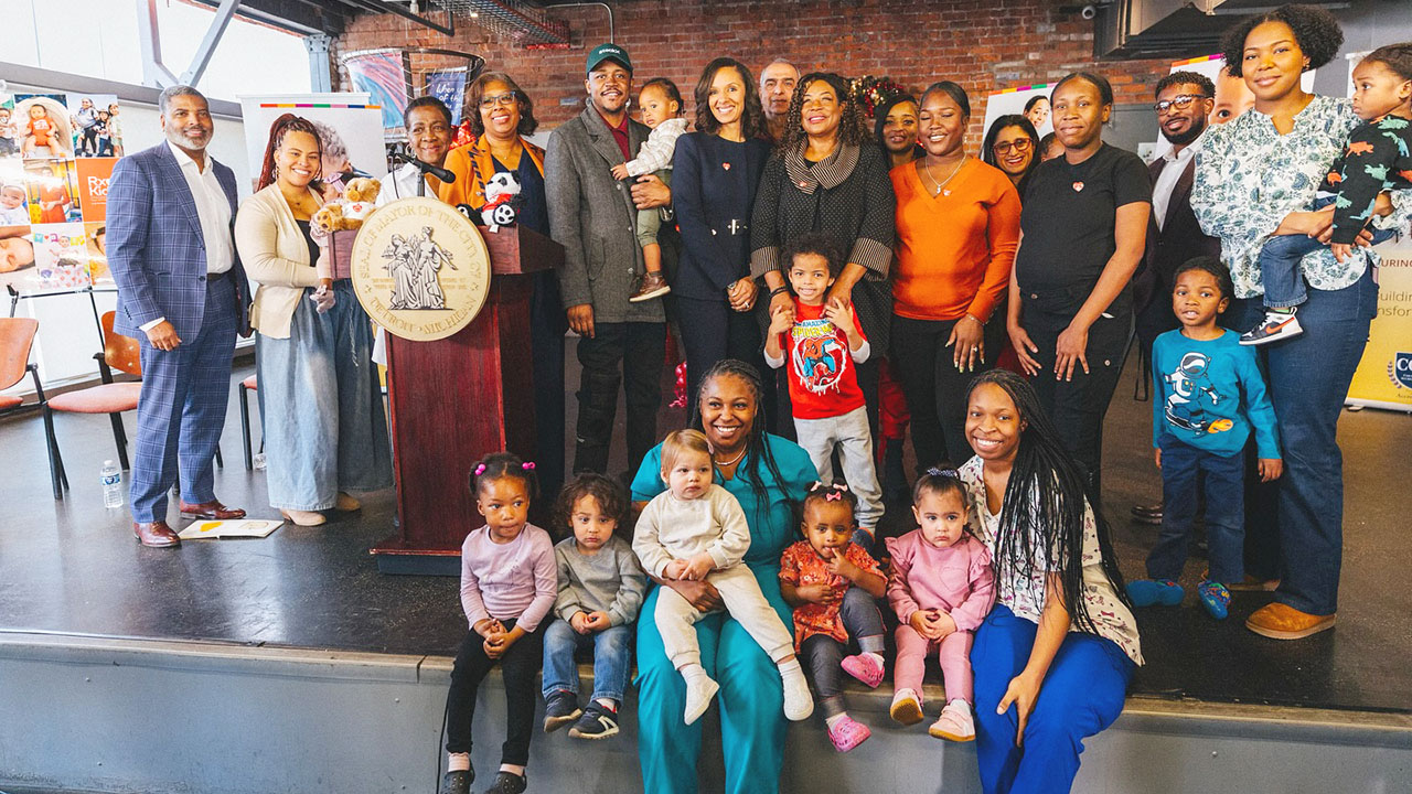 Las mujeres embarazadas y nuevas madres que vivan en Detroit podrán recibir apoyo económico con el programa Rx Kids.
