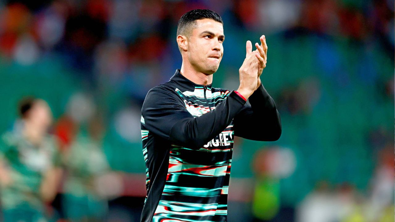 Cristiano Ronaldo, de la Selección de Portugal, luego de que la Federación Portuguesa de Futbol evalúa la situación que se vive en México, previo al partido programado en el Estadio Azteca.