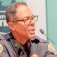Todd Bettison, jefe del Departamento de Policía de Detroit, quien señaló que planea despedir a dos oficiales que contactaron a inmigración en paradas de tránsito.