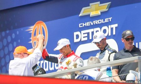 El español Alex Palou celebrando su triunfo en el Detroit Grand Prix 2026 de IndyCar Series.