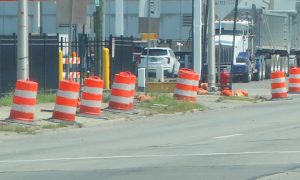Un importante cierre vial tendrá Metro Detroit por tres meses, cerca del zoológico, en la autopista I-696 y Woodward Ave.