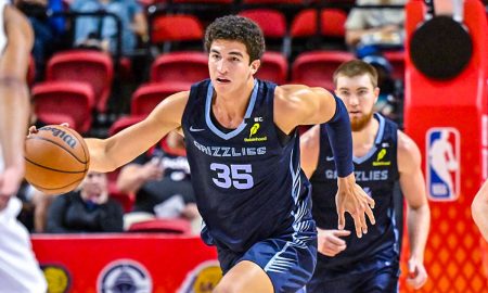 El mexicano Karim López, de 19 años, debutó con los Memphis Grizzlies en la NBA Summer League.