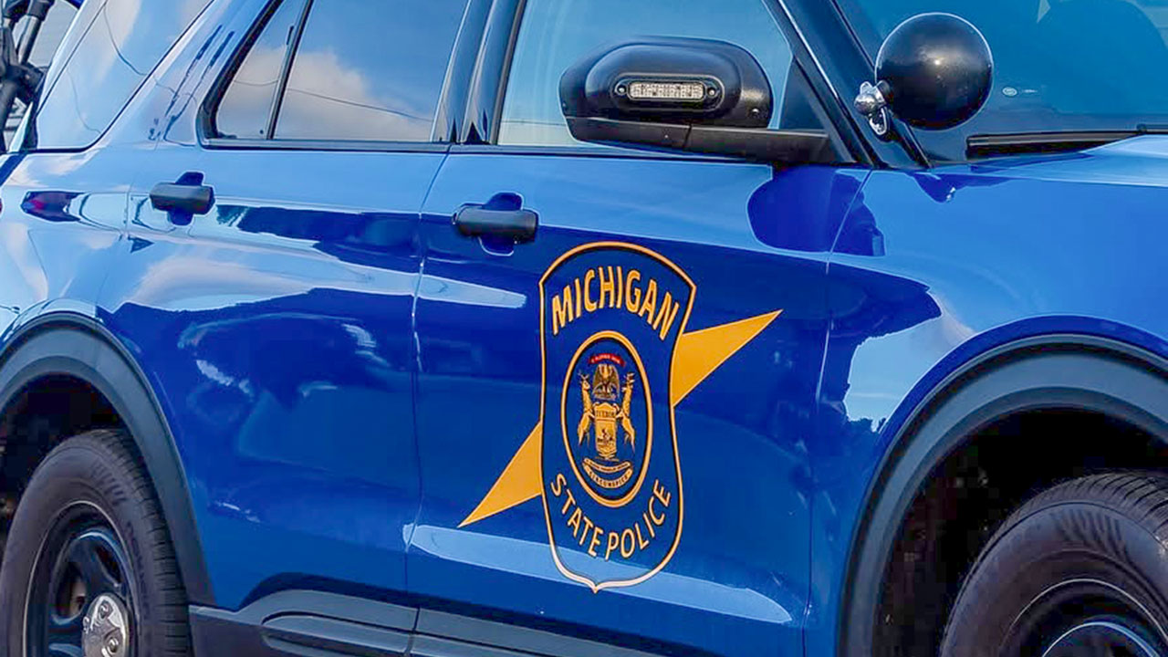 Una familia de dos adultos jóvenes y dos niños falleció en un fatal accidente de tránsito en la autopista I-75, cerca de Metro Detroit.