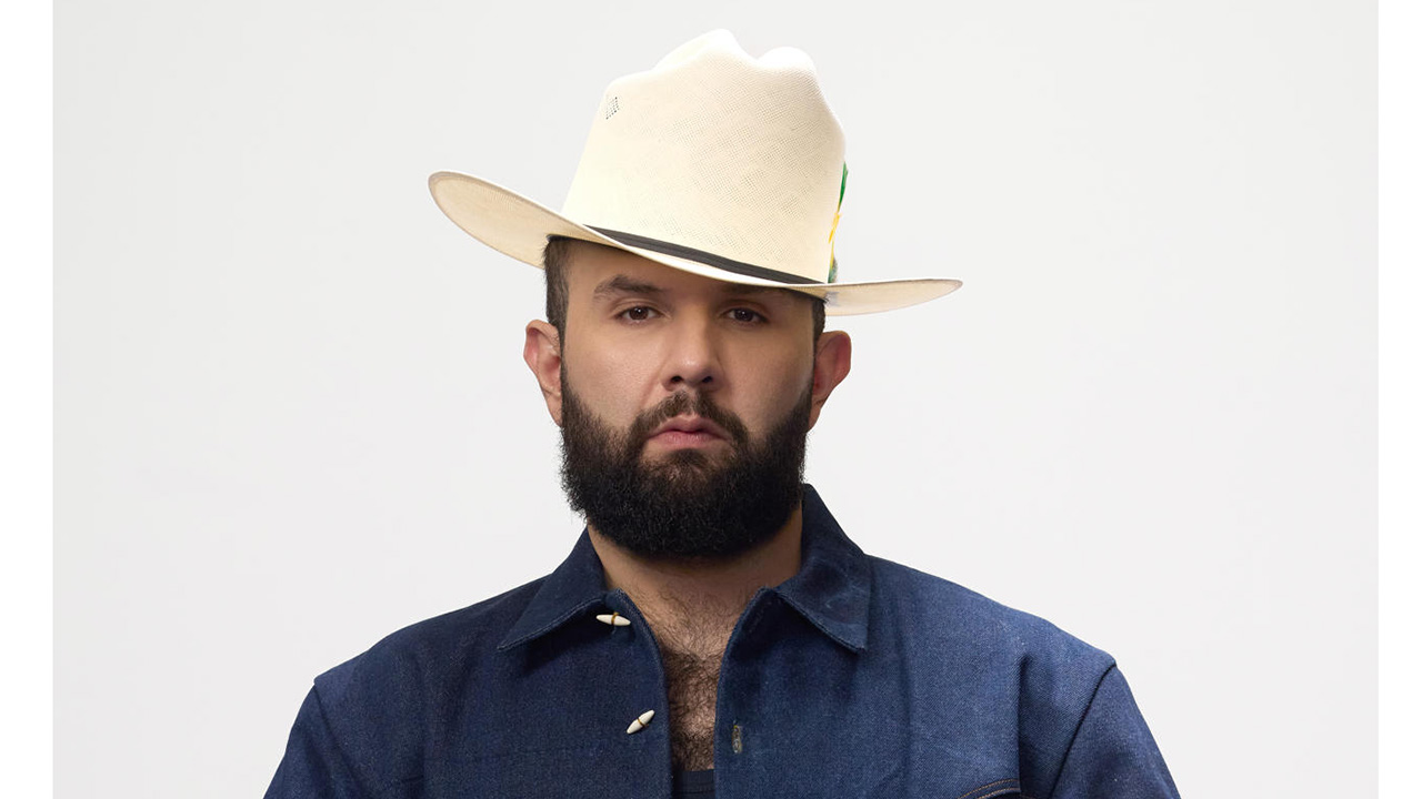 El mexicano Carín León encabeza la lista de nominaciones para los Premios Juventud 2026, con hasta nueve candidaturas.
