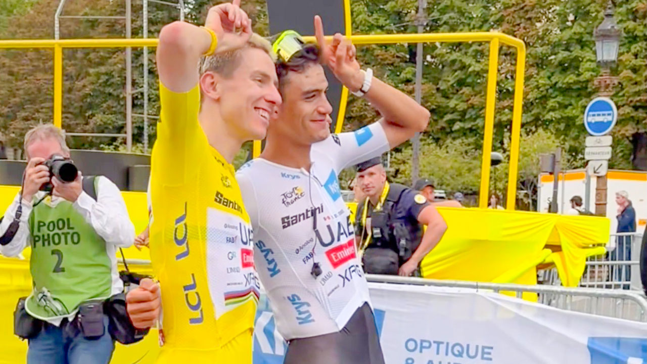Isaac del Toro se subió al podio final del Tour de Francia 2026 como tercer lugar, convirtiéndose en el primer ciclista mexicano de la historia en conseguir el podio.