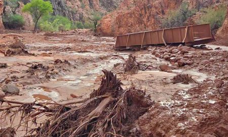 Las inundaciones repentinas en el Gran Cañon de Arizona provocaron la muerte de una persona y varias desapariciones.