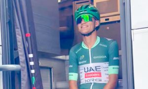 El mexicano Isaac del Toro se convirtió en el primer ciclista latinoamericano en consagrarse campeón de la Vuelta a Alemania.