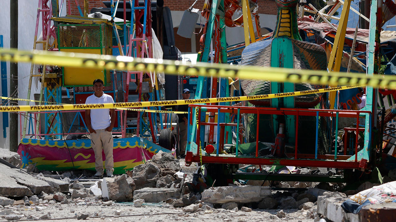 Un accidente por pirotecnia en una fiestas patronales en el Estado de México dejó múltiples muertos y heridos.