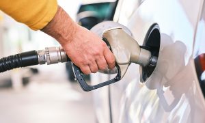 El precio promedio por galón de gasolina regular se mantiene por arriba de $4 en Michigan comenzando septiembre de 2026.