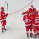 Alex DeBrincat firmó con los Detroit Red Wings el contrato más grande en la historia de la franquicia.