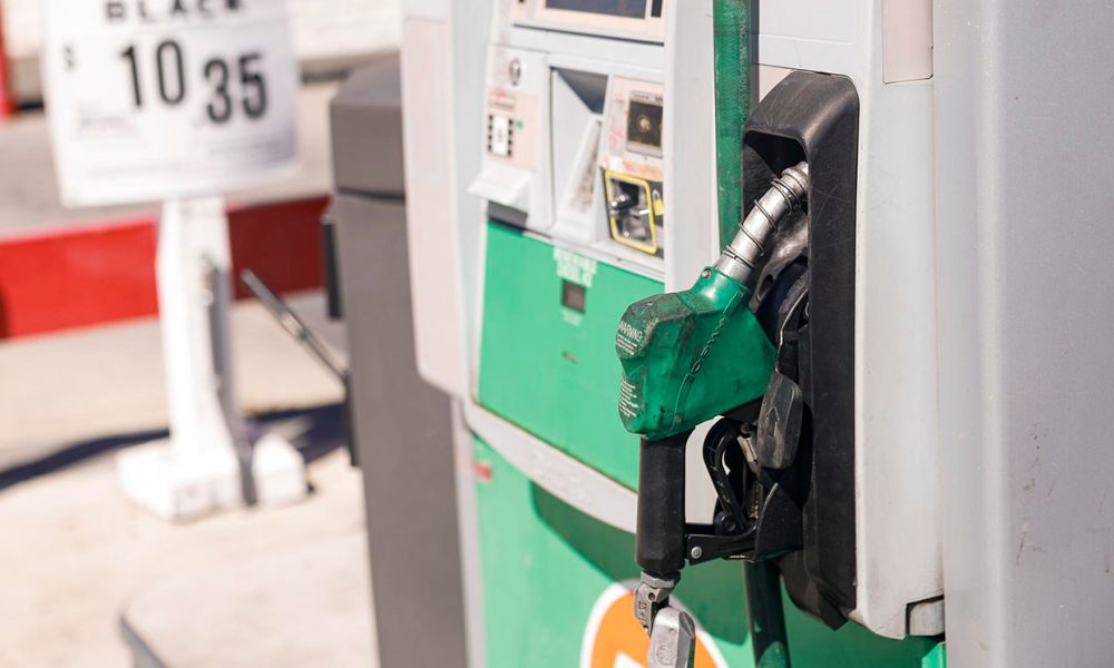 El precio de la gasolina en Estados Unidos cumplió 158 días por encima de los 4 dólares por galón.